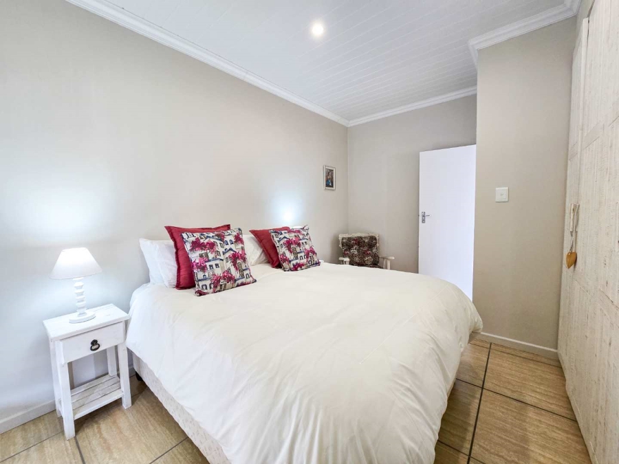 5 Bedroom Property for Sale in Jongensfontein Western Cape